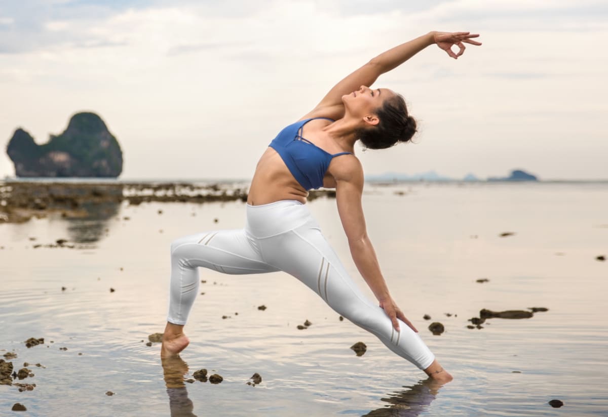 Accesorios de yoga y pilates para entrenar cuerpo y mente en casa - Showroom
